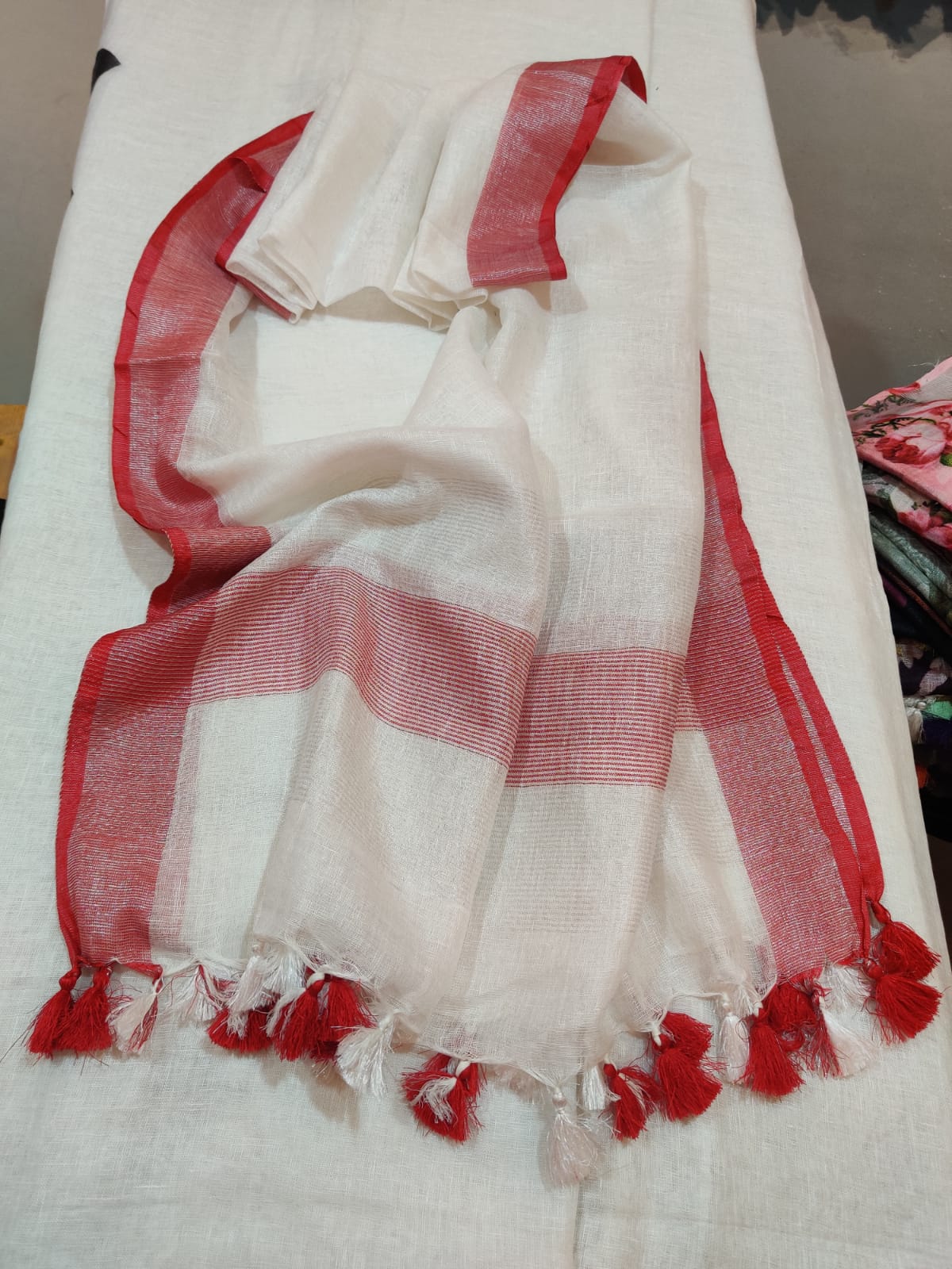 Handcrafted Pure Linen Dupatta