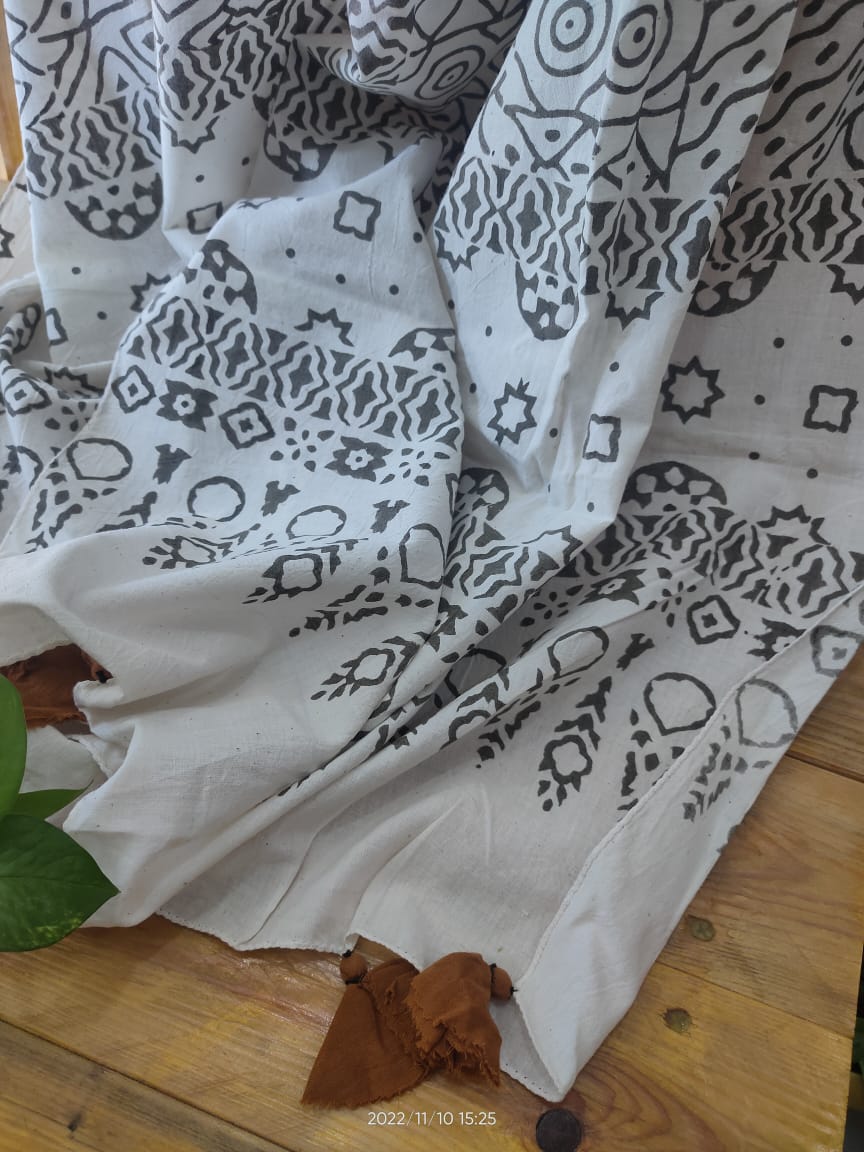 Mull Cotton Stole Online - Desi Weaves