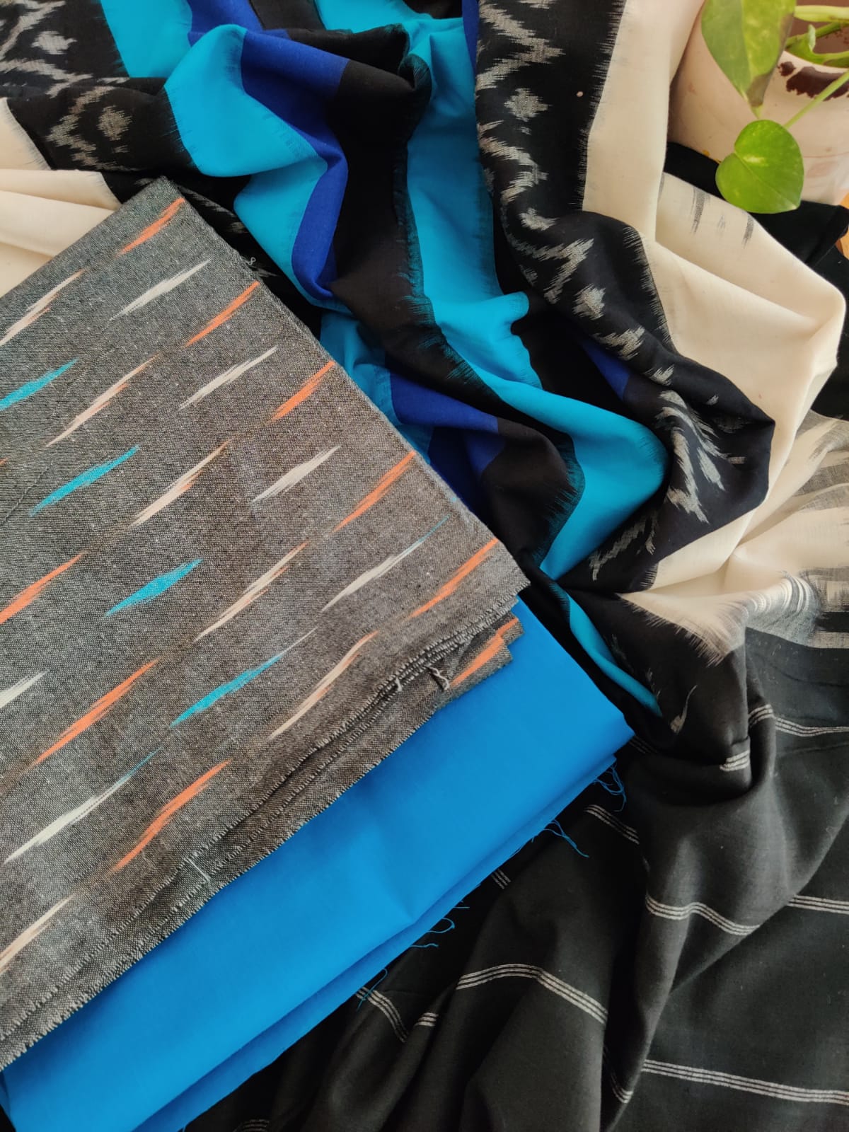 handloom ikkat cotton dupatta - desi weaves