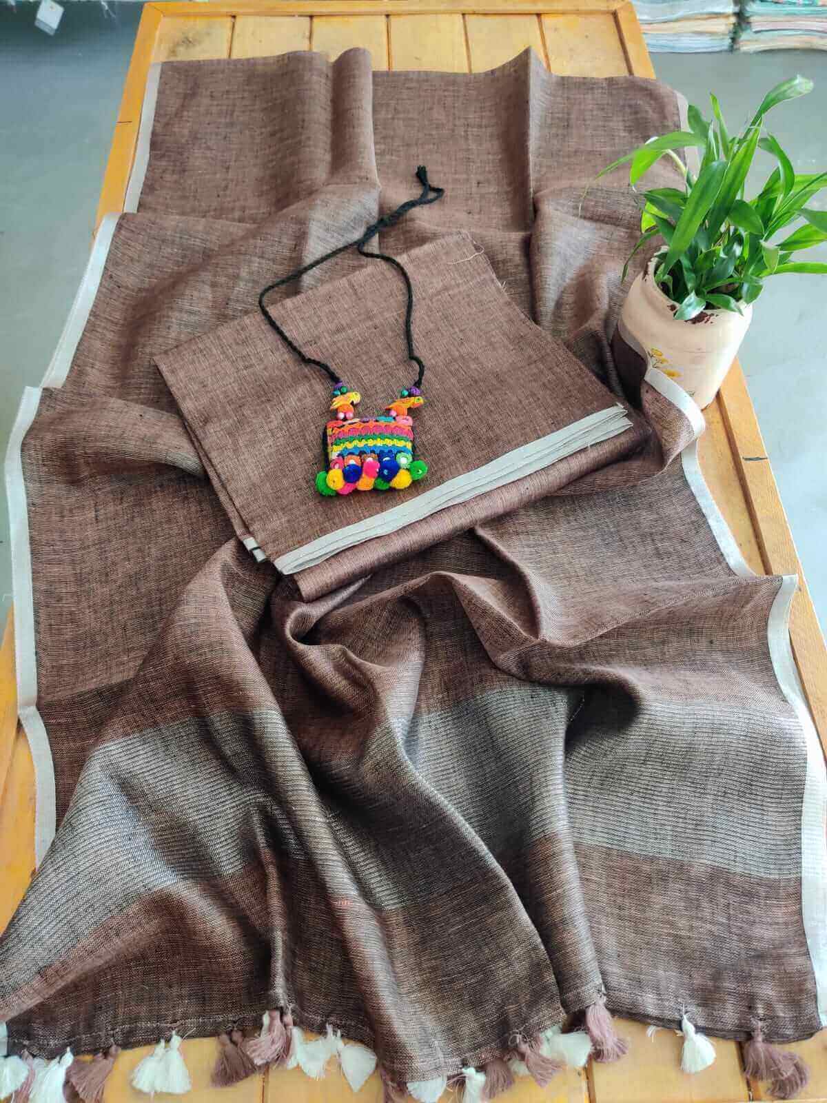 Barish Pure Linen Top & Dupatta - 2 Piece Set desiweave.com India Desi Weaves Barish Pure Linen Top & Dupatta - 2 Piece Set desiweave.com India Desi Weaves