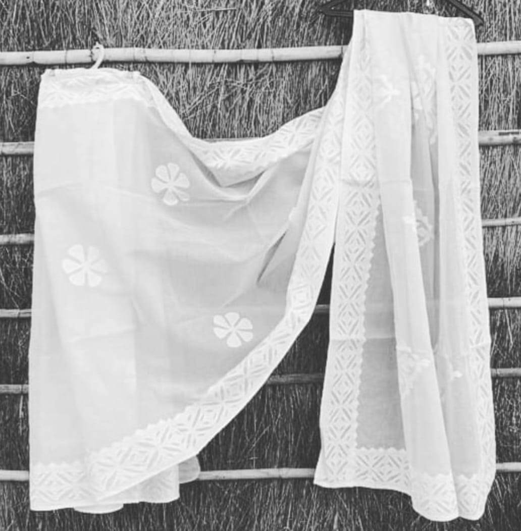 Applique stitch work saree - Desi Weave
