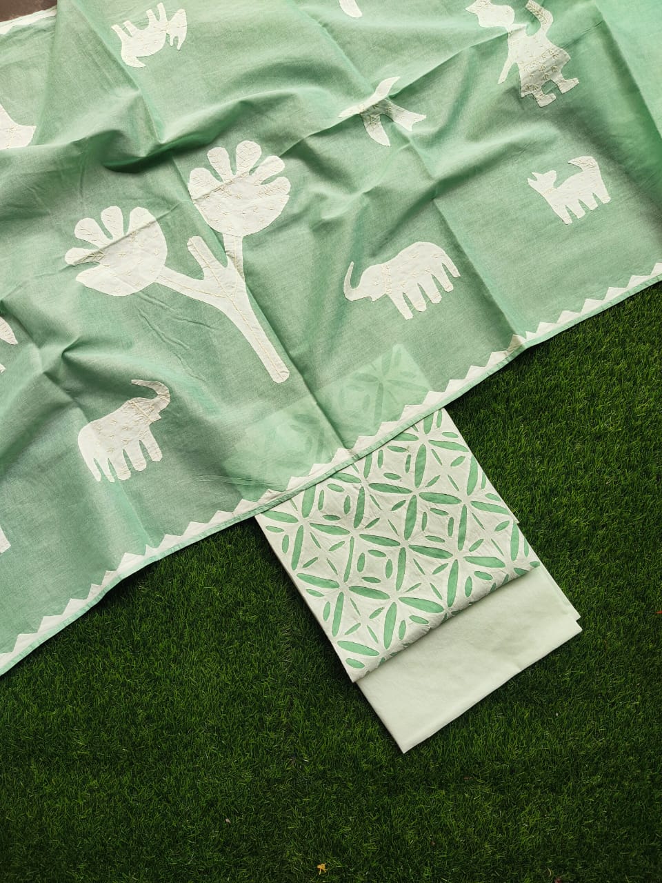 applique stitch dress material - desi weaves