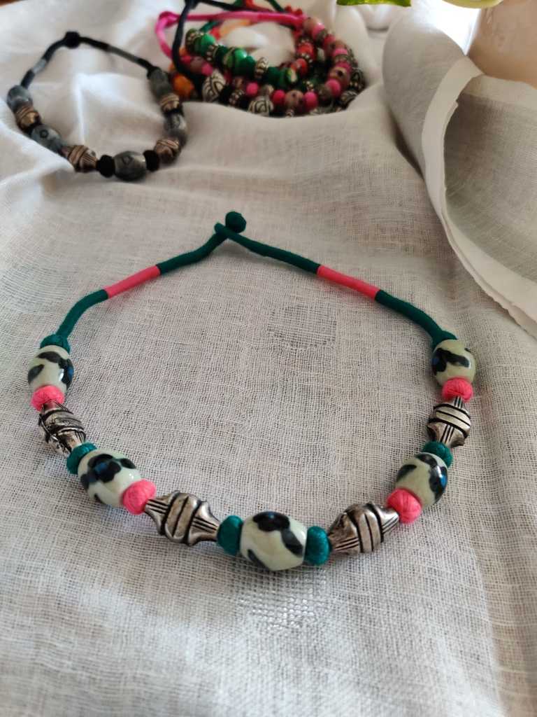 Kutch Hand Embroidered Fabric Necklace - Desi Weaves