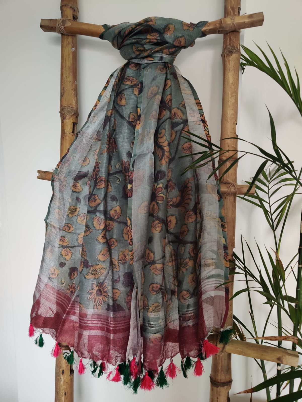Grey Pure Linen Dupatta Online - Desi Weaves