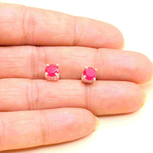 4 mm Stone Earrings in 925 Silver