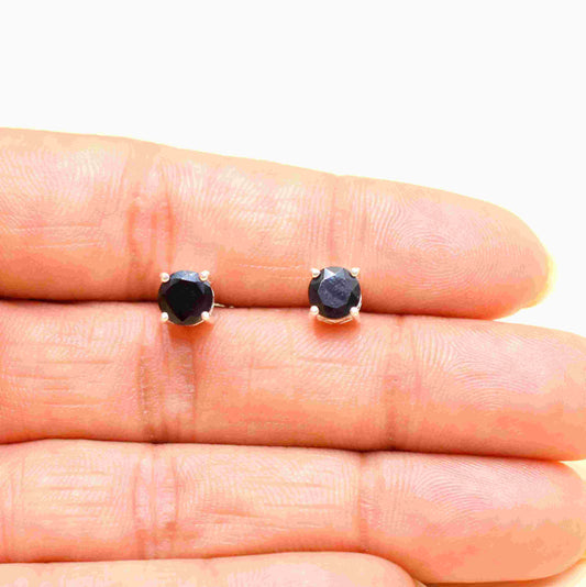 4 mm Stone Earrings in 925 Silver