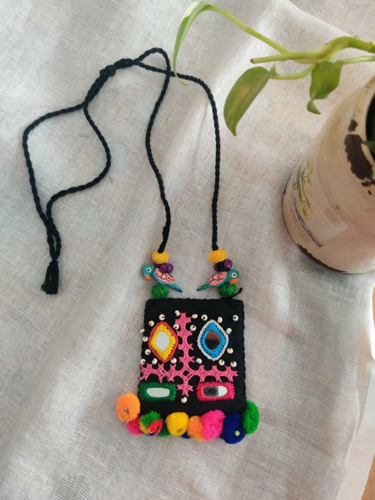 Hand Embroidered Kutch Necklace - Desi Weaves