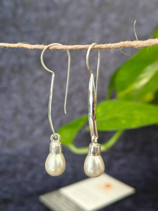 Pearl drop earrings in silver