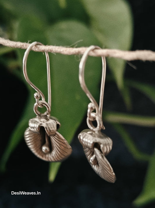 Silver shell shaped earrings