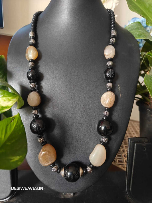 Black Precious stones necklace online - Desi Weaves