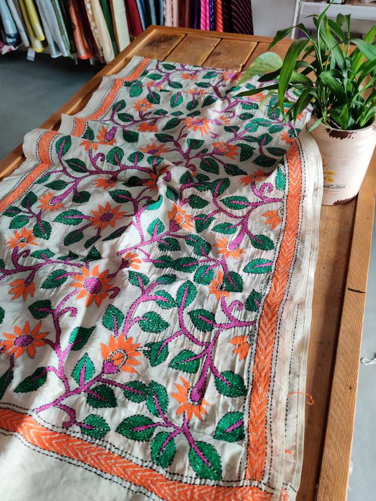 Kantha Stitch Tussar Silk Stole - Desi Weaves