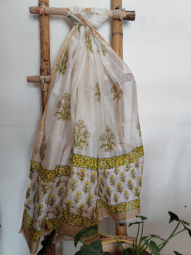 Handblock Chanderi dupatta online - Desi Weaves