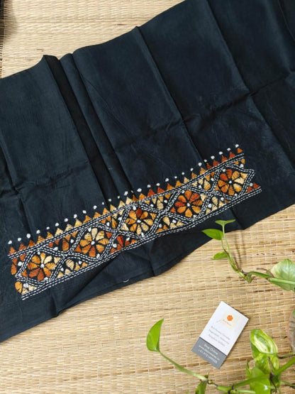 Hand Embroidered Kantha cotton blouse - Desi Weaves