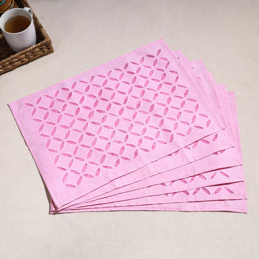 Applique stitch table mats - Desi Weaves