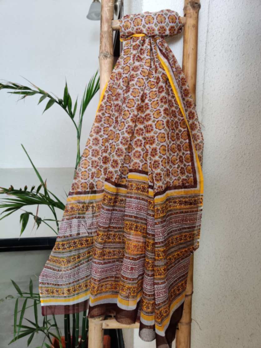 kota doria dupatta 