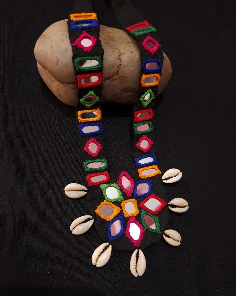 Hand Embroidered Kutch Necklace - Desi Weaves