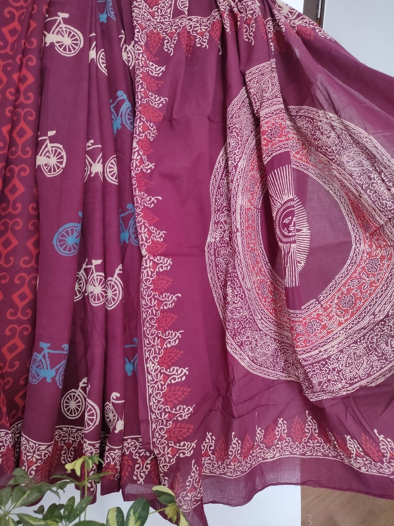 maroon handblock print saree- Desi Weave